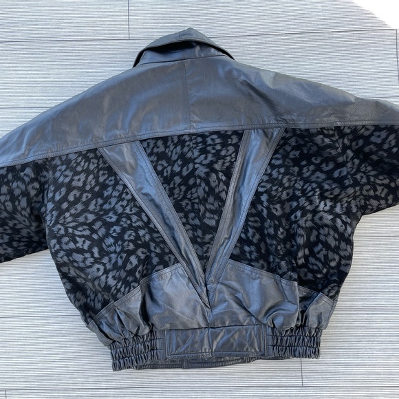 Rare Women’s Euro Mond Black Leather Jacket Boxy Bomber Leopard 80s Shoulder Pad - Picture 6 of 6